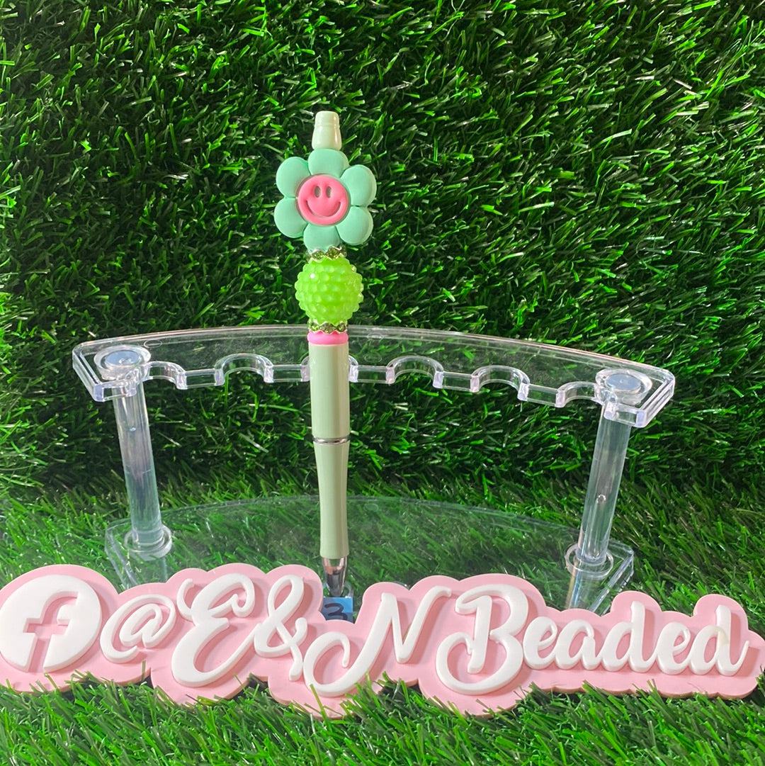 Daisies pen