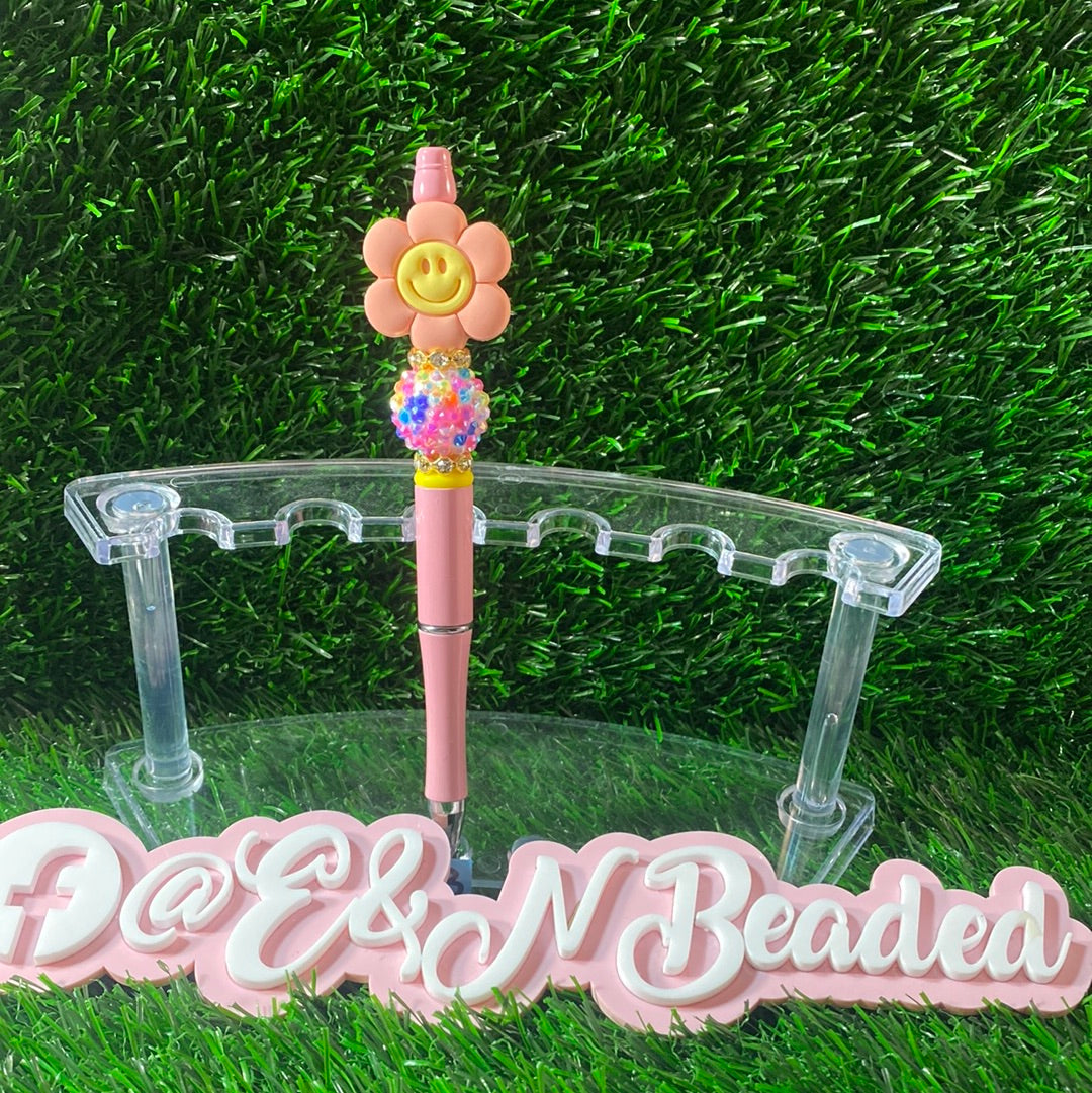 Daisies pen