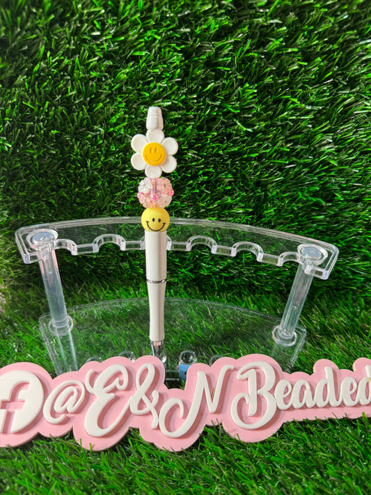 Daisies pen